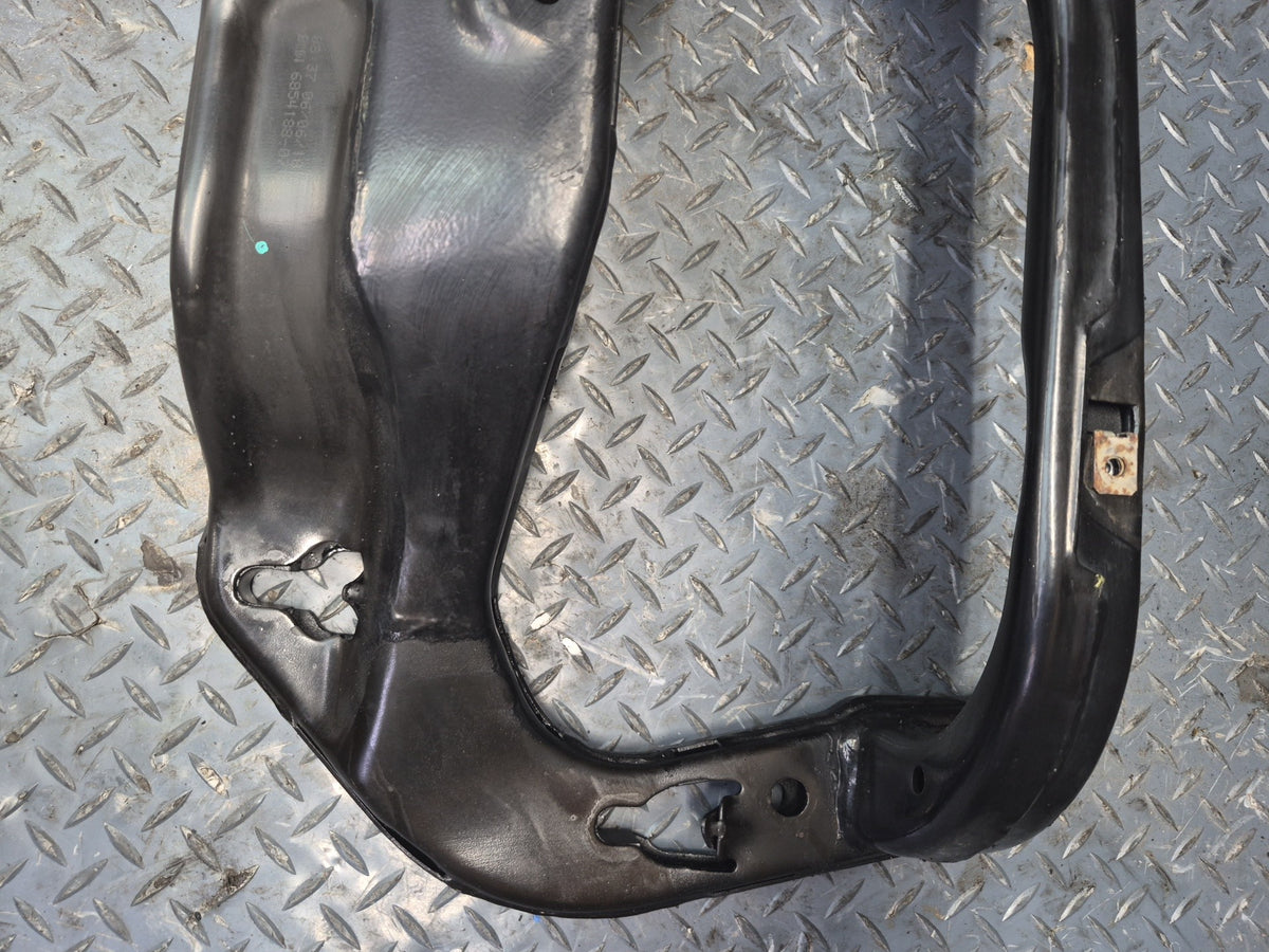 2014-2018 BMW F15 X5 8HP-75 Transmission Crossmember Gearbox Support Bracket