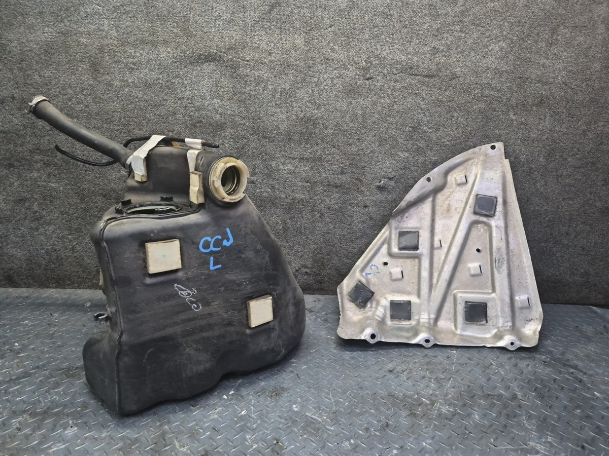 05-13 Chevrolet Corvette C6 Left Fuel Tank Reservoir w Heat Shield Set OEM