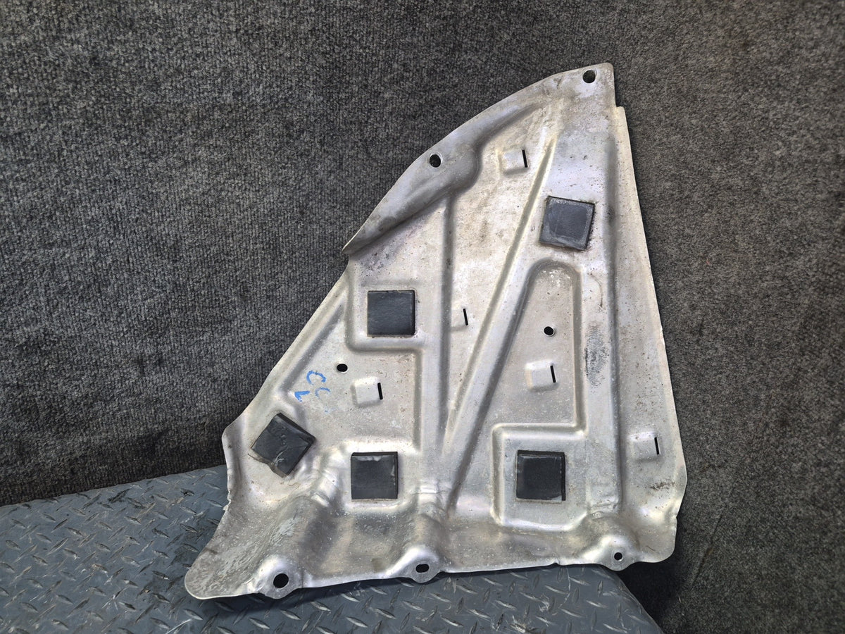 05-13 Chevrolet Corvette C6 Left Fuel Tank Reservoir w Heat Shield Set OEM