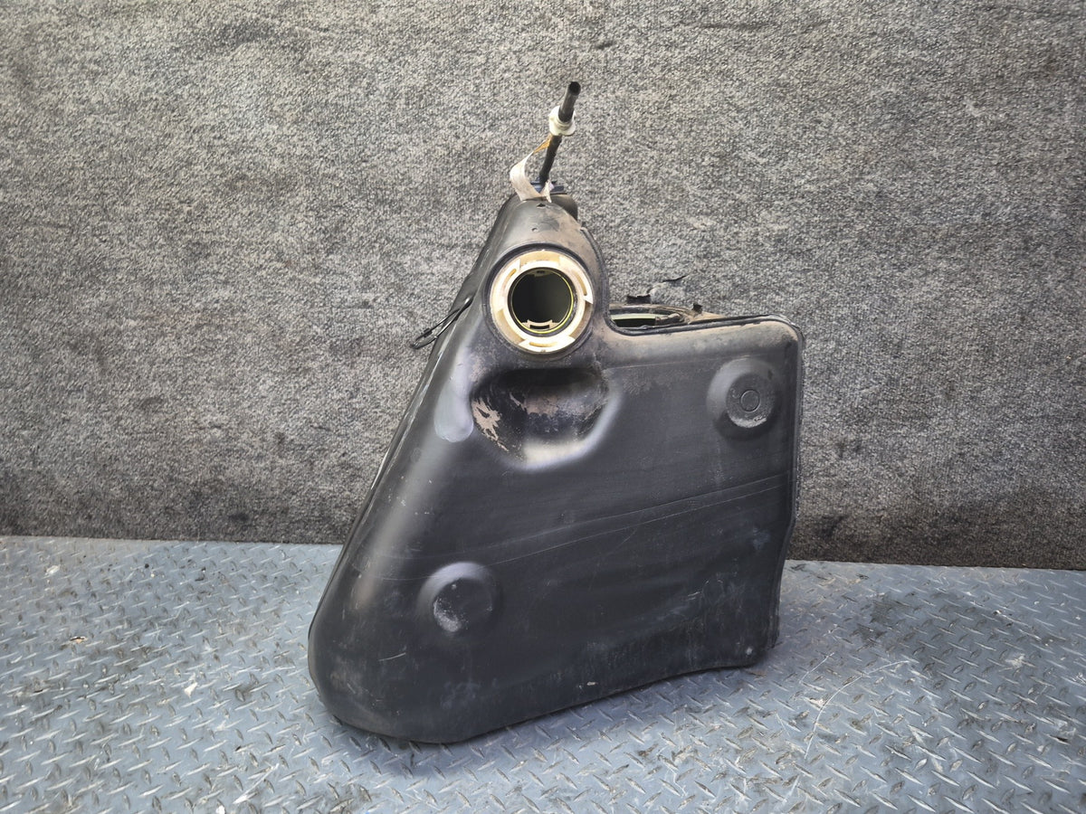 05-13 Chevrolet Corvette C6 Right Fuel Tank Reservoir w Heat Shield Set OEM
