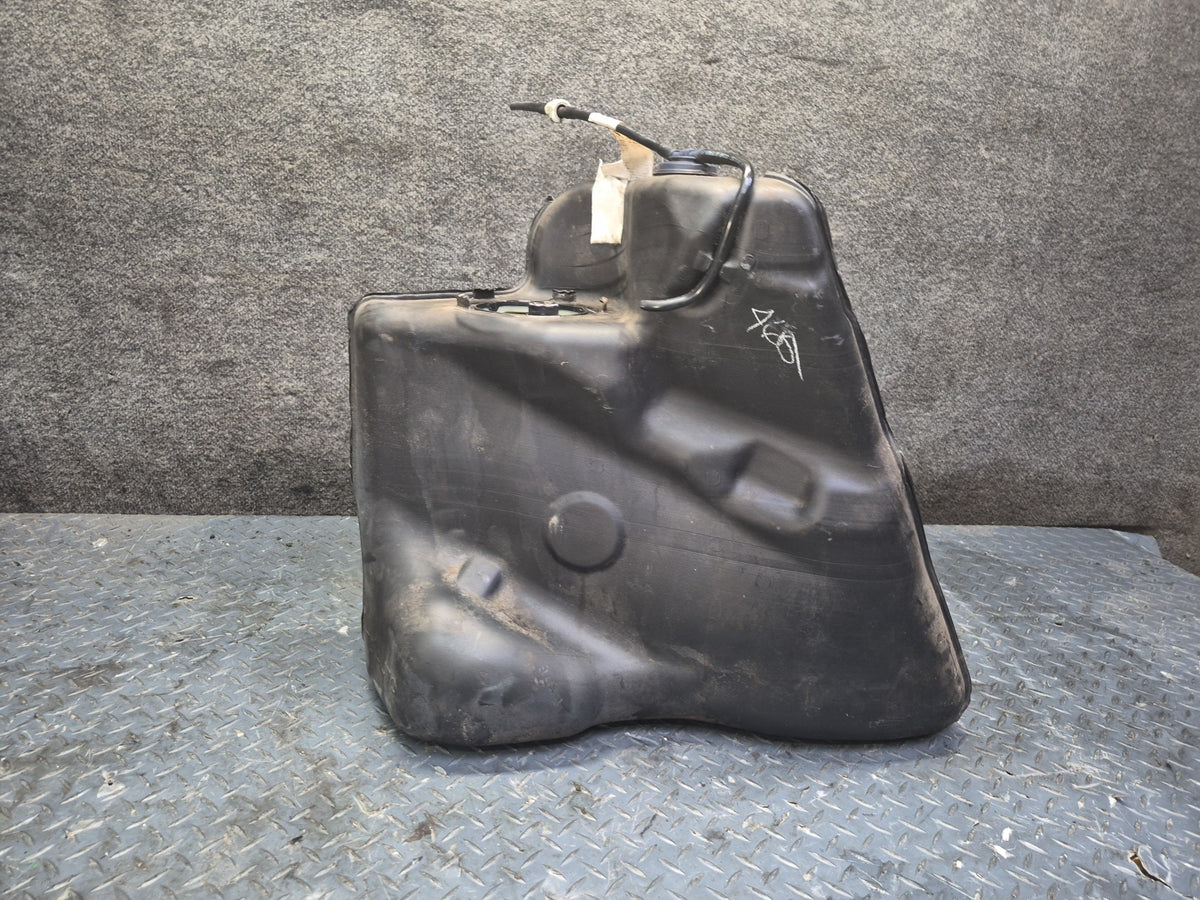 05-13 Chevrolet Corvette C6 Right Fuel Tank Reservoir w Heat Shield Set OEM