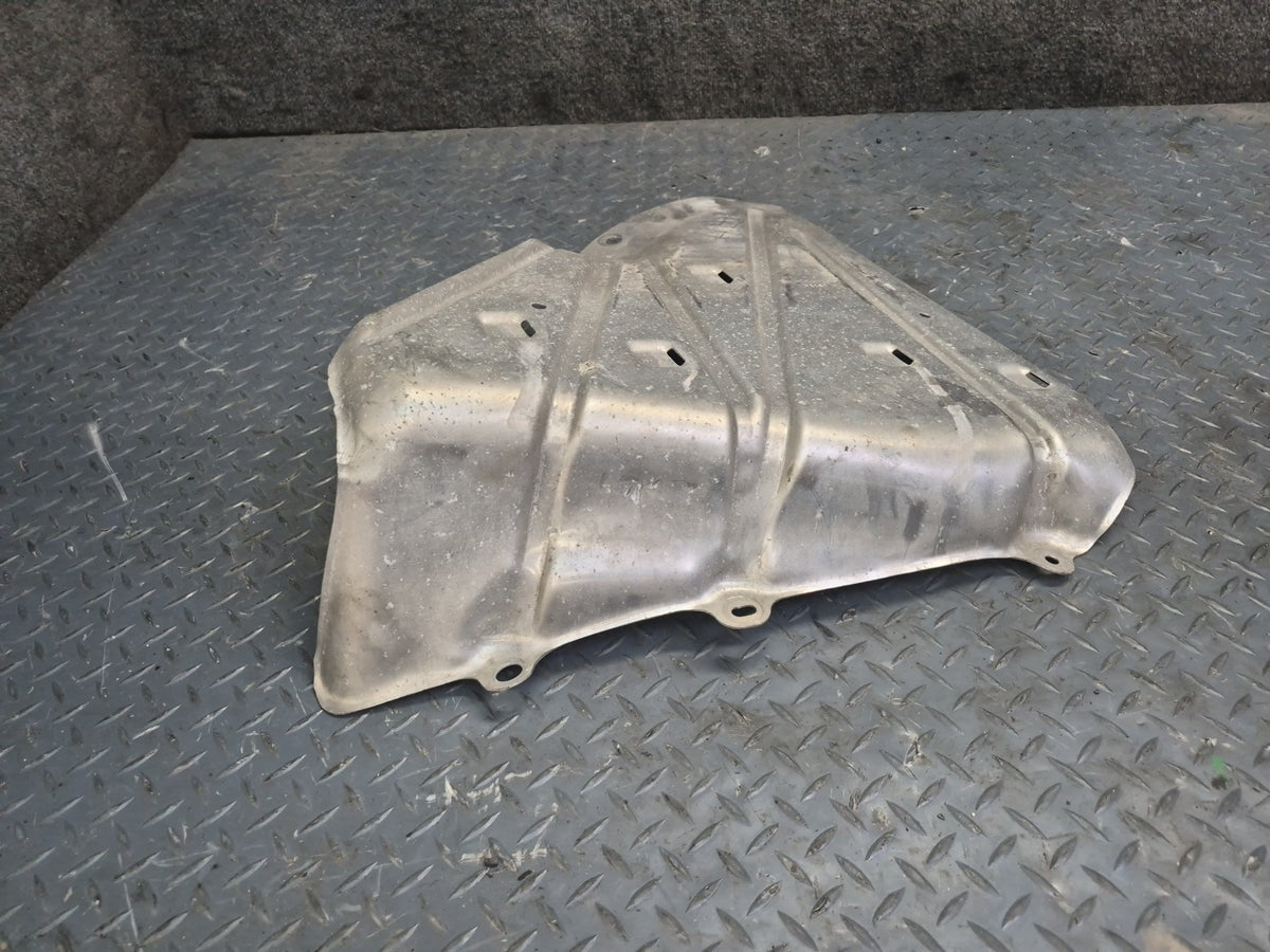 05-13 Chevrolet Corvette C6 Right Fuel Tank Reservoir w Heat Shield Set OEM