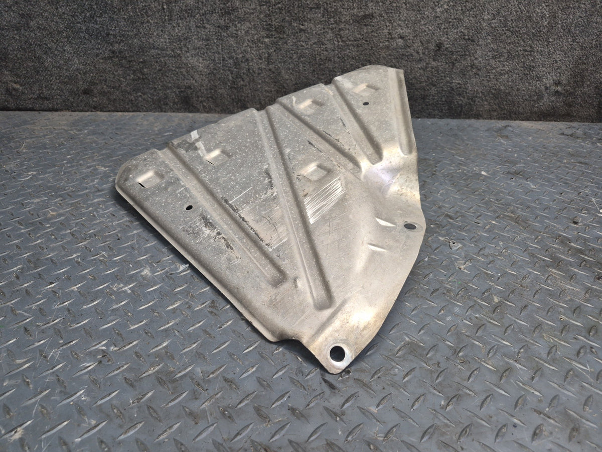 05-13 Chevrolet Corvette C6 Right Fuel Tank Reservoir w Heat Shield Set OEM