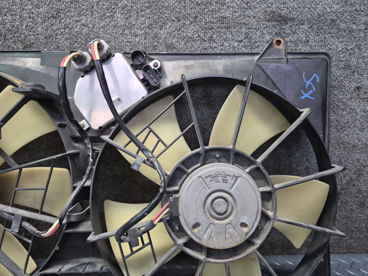 02-10 Lexus UZZ40L SC430 Engine Cooling Fan Motor Shroud w Control Module OEM