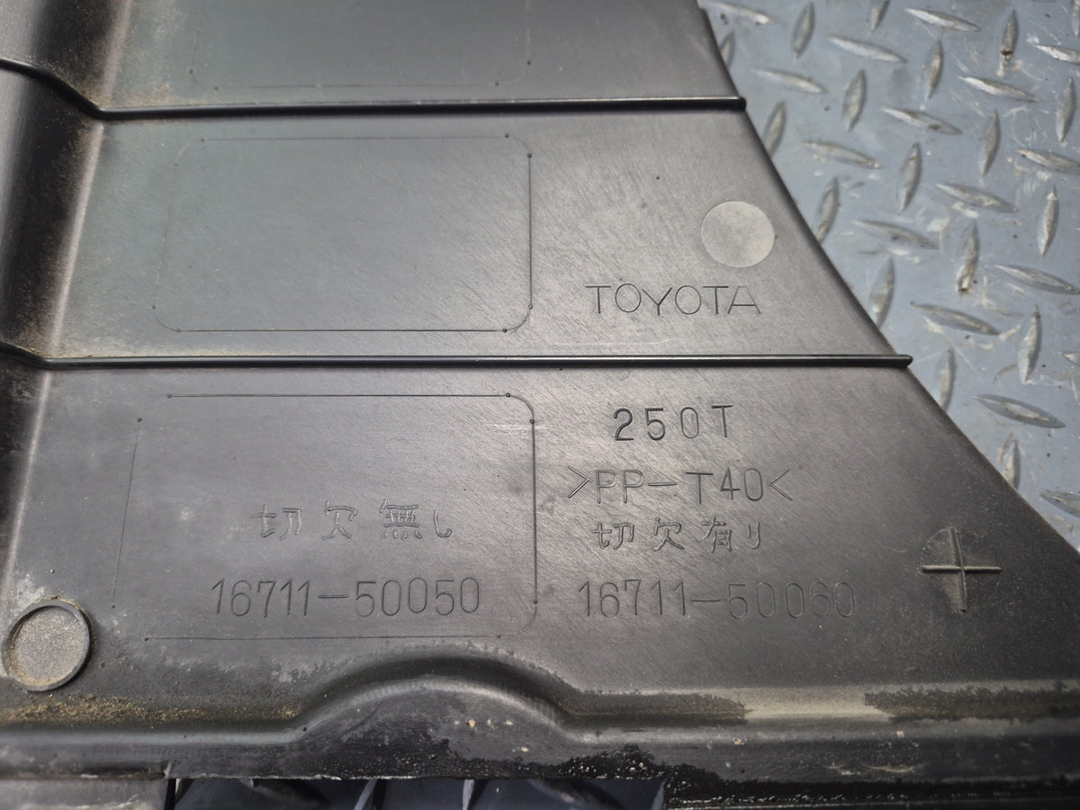 95-00 Lexus UCF20L LS400 Engine Cooling Radiator Fan Shroud 16711-50050 OEM