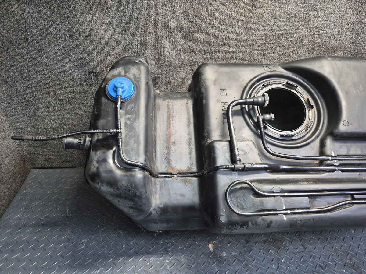 2008 Hummer H2 6.2L Gas Fuel Tank Unit