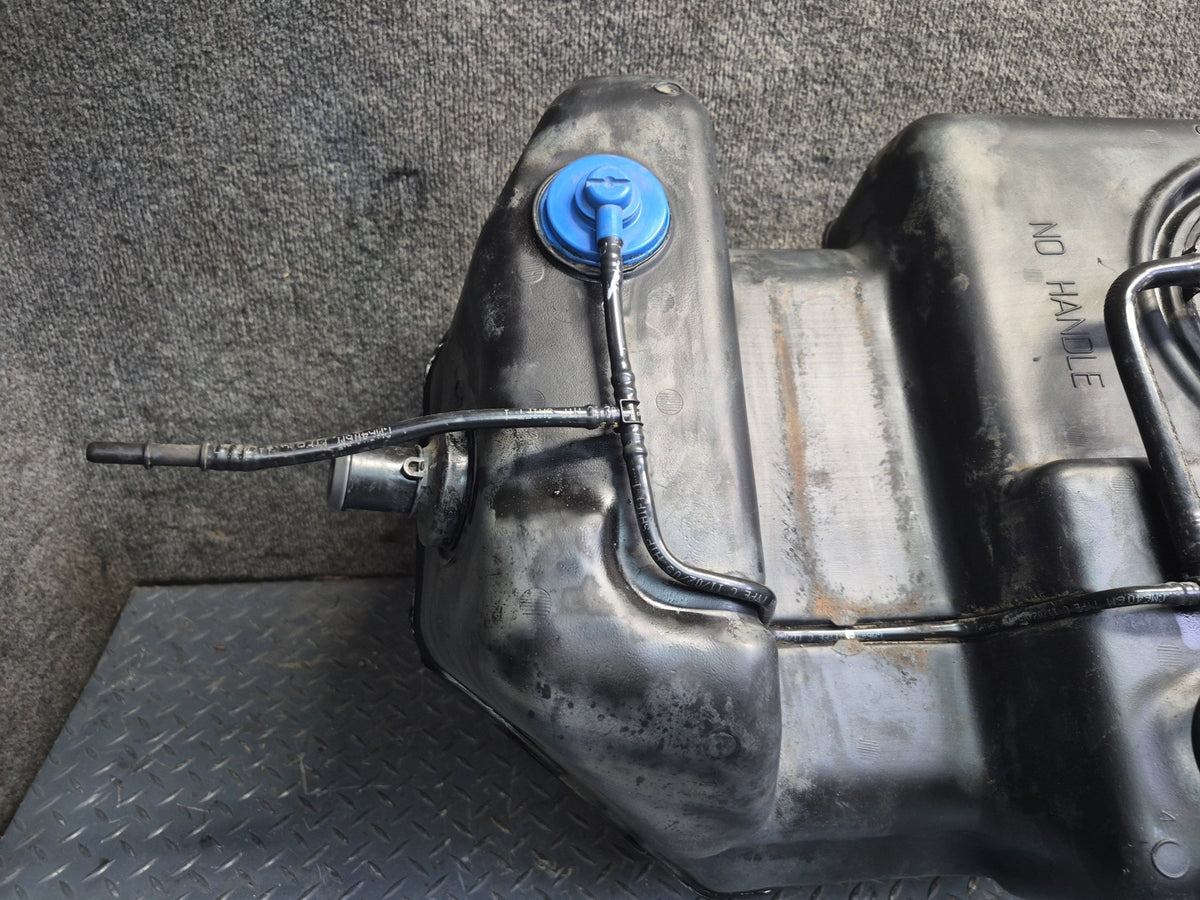 2008 Hummer H2 6.2L Gas Fuel Tank Unit