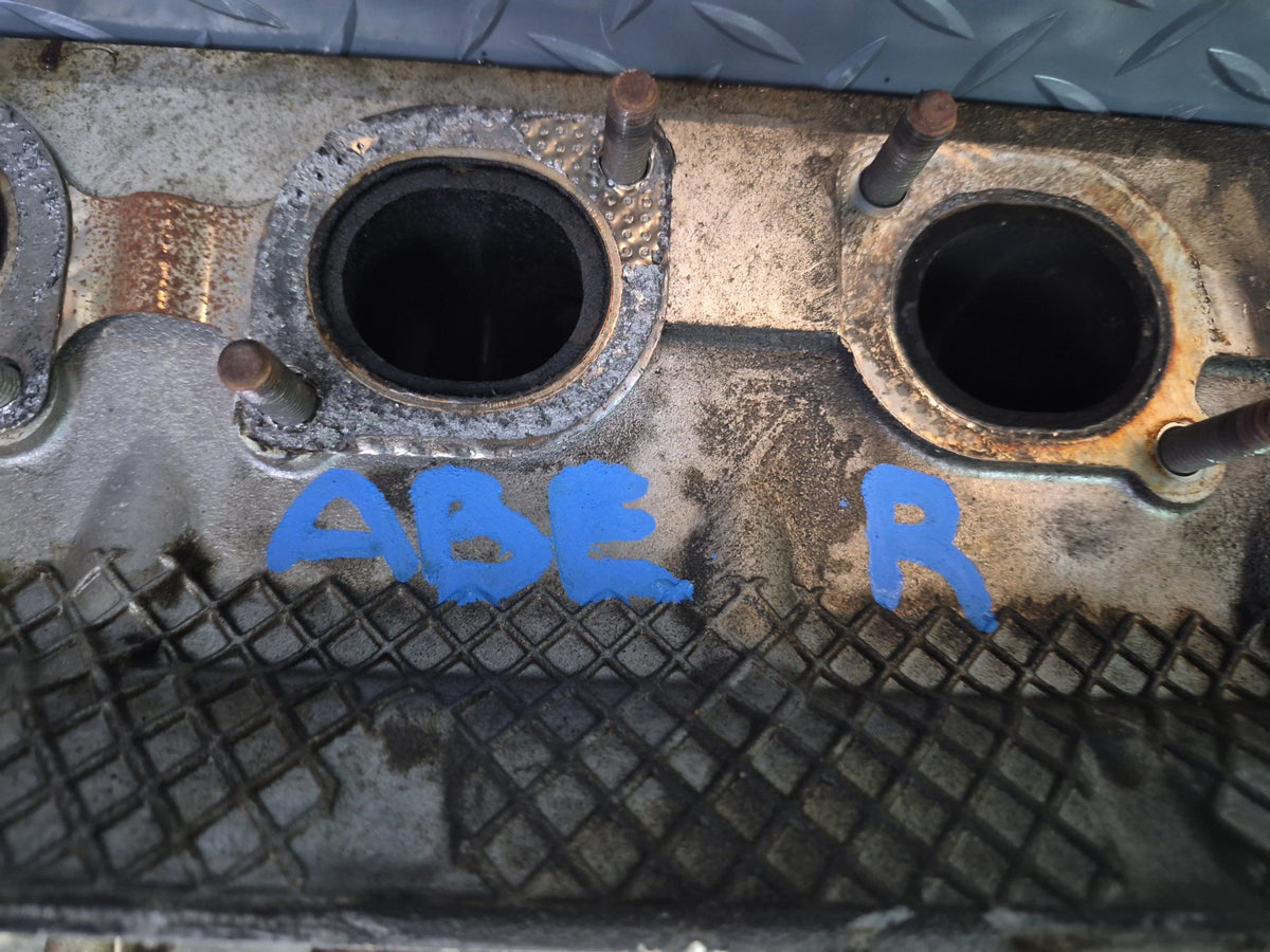 1996-1997 BMW E31 840Ci M62 Engine Motor Right Cylinder Head 152k Miles