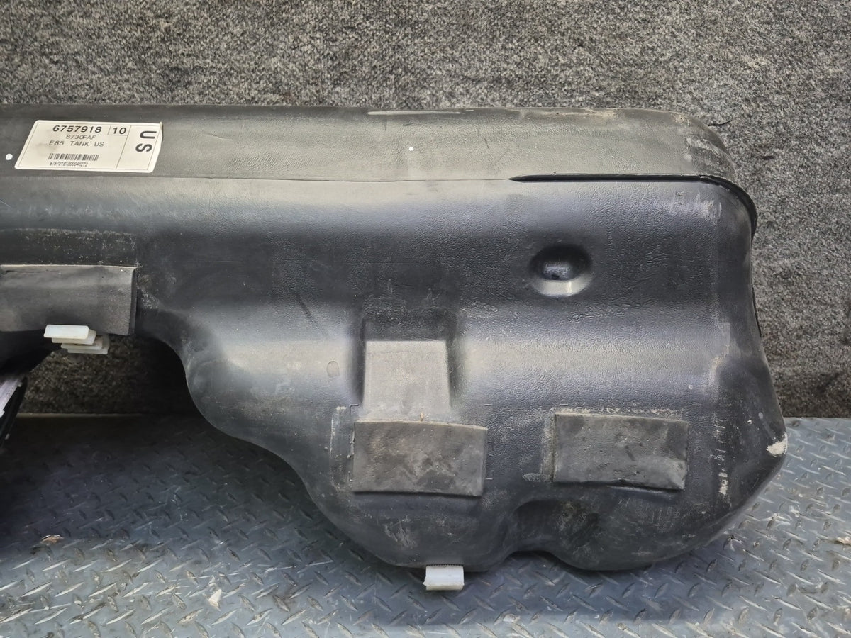 03-05 BMW E85 Z4 M54 Fuel Tank Filler Neck Assembly 101K Miles 6757918 OEM