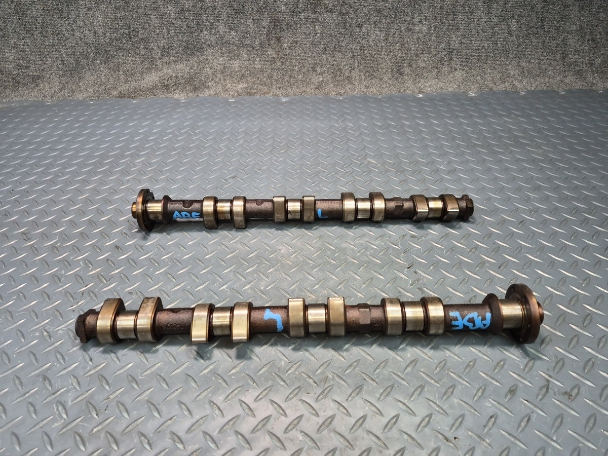 1996-1997 BMW E31 840Ci M62 Left Intake & Exhaust Camshaft Set of 2