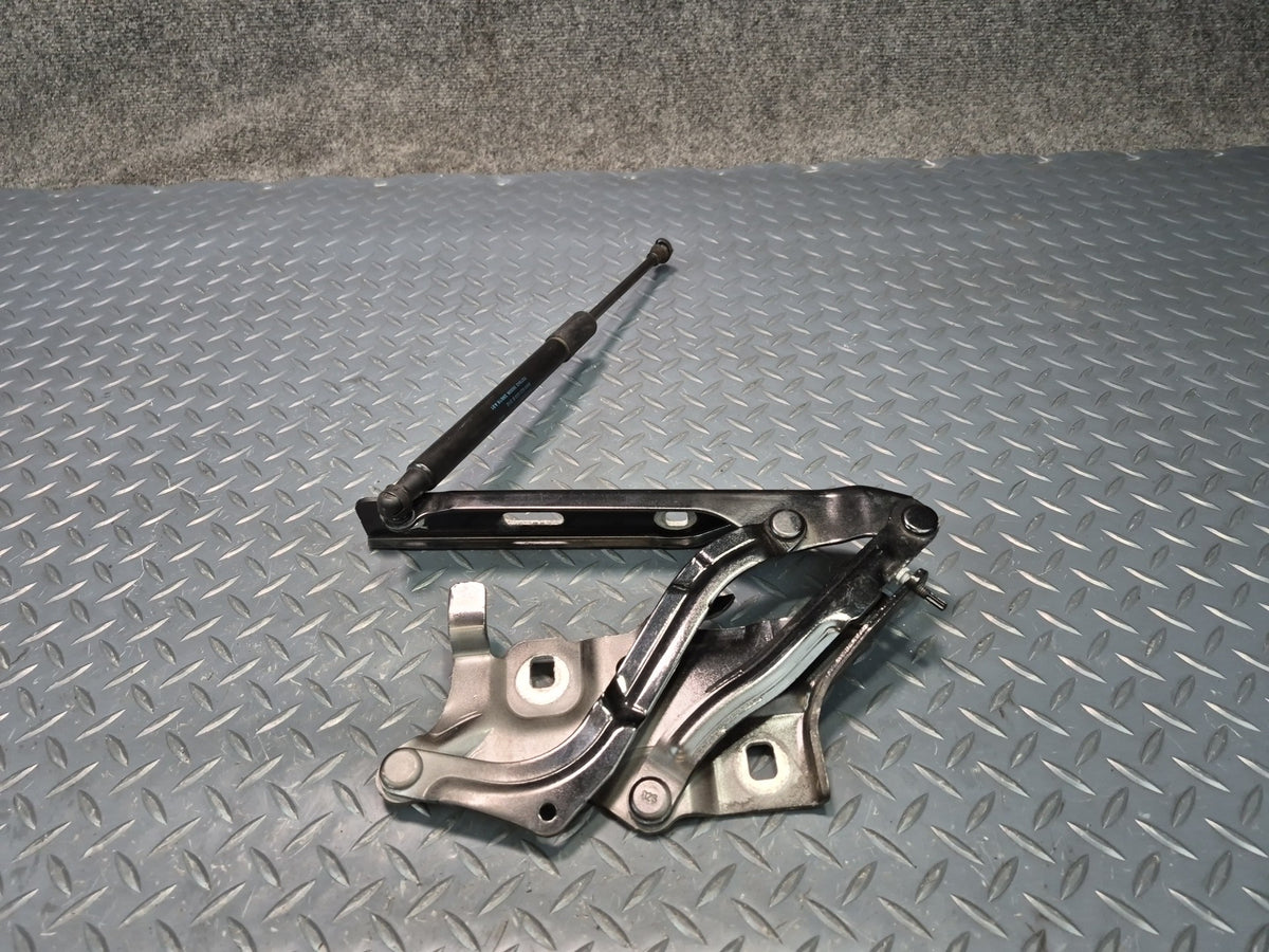 18-25 Audi A5 S5 Front Left & Right Hood Hinge w Shock Support Set Black OEM
