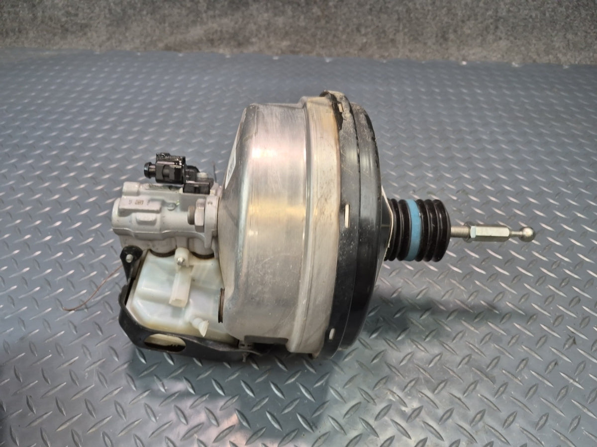 18-25 Audi A4 S4 A5 S5 AWD Brake Master Cylinder Booster Fluid Reservoir OEM