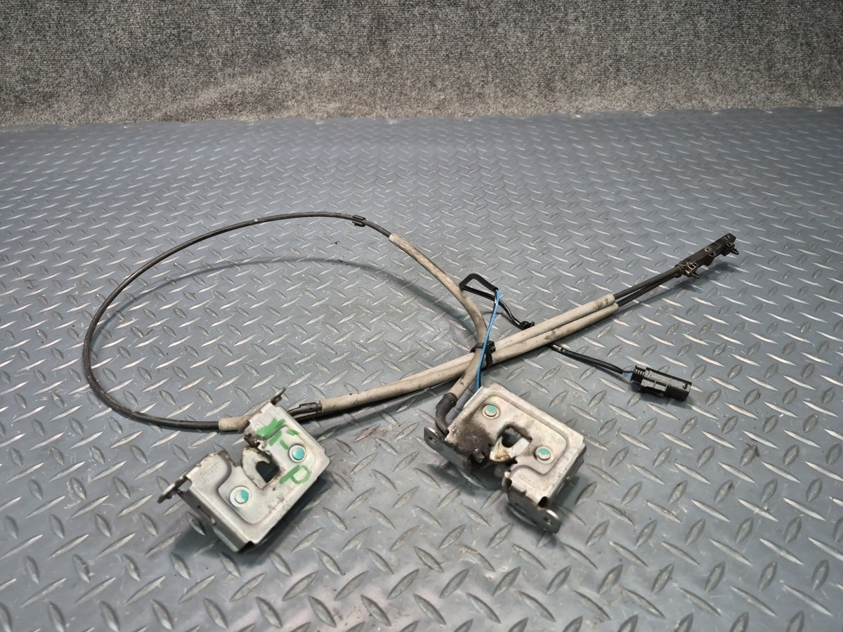 2014-2018 BMW F15 X5 Front Left & Right Hood Lock Latch Set of 2