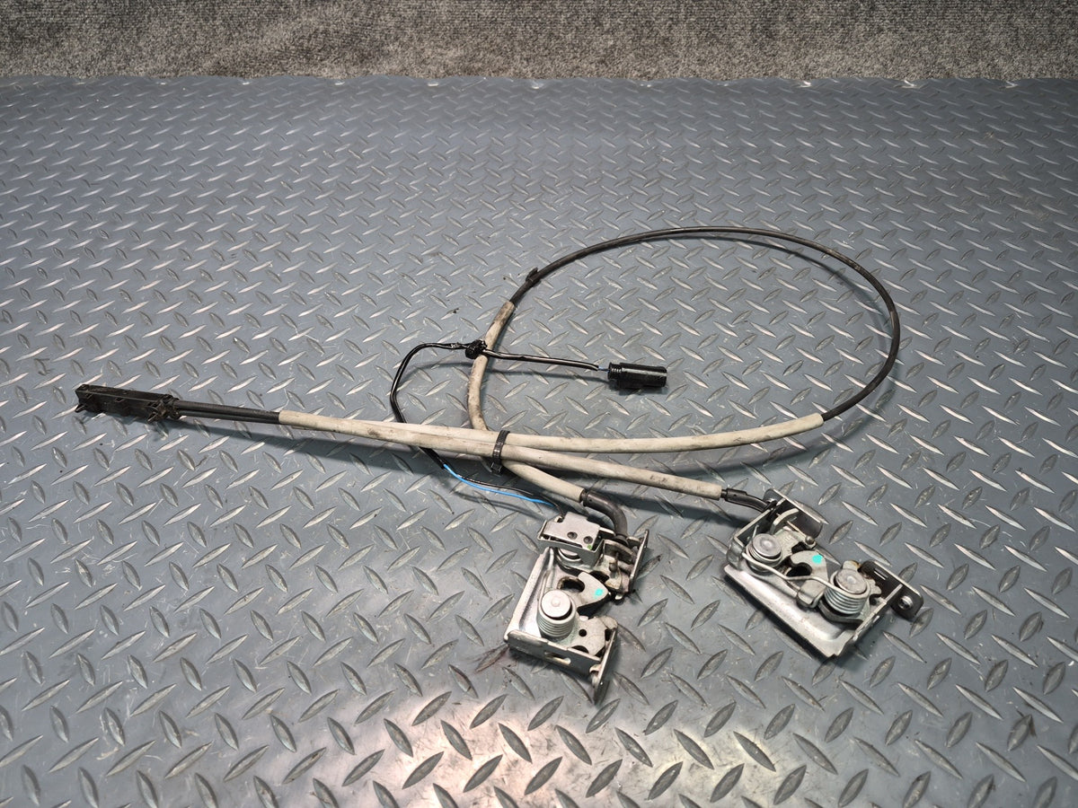 2014-2018 BMW F15 X5 Front Left & Right Hood Lock Latch Set of 2