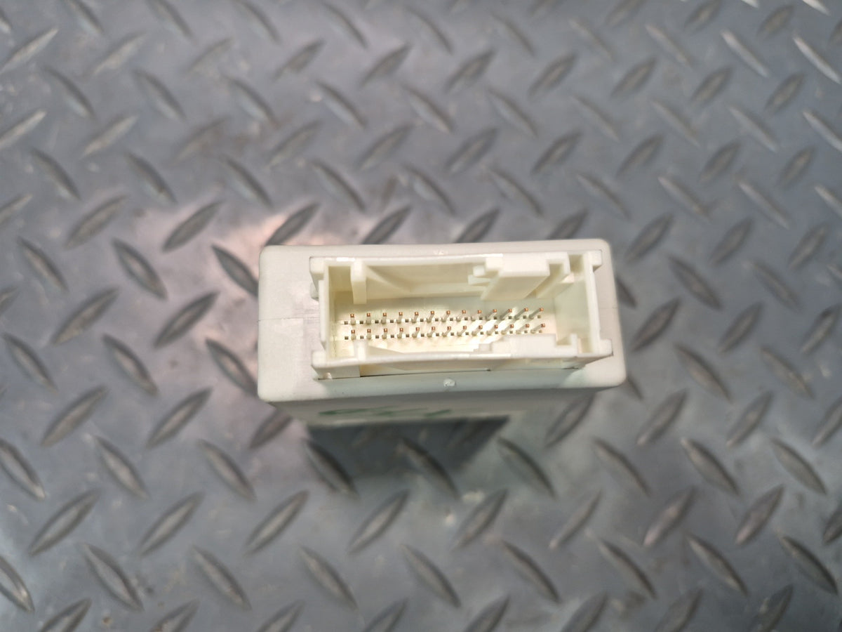 2014-2018 BMW F15 X5 Air Suspension Control Module 6860387