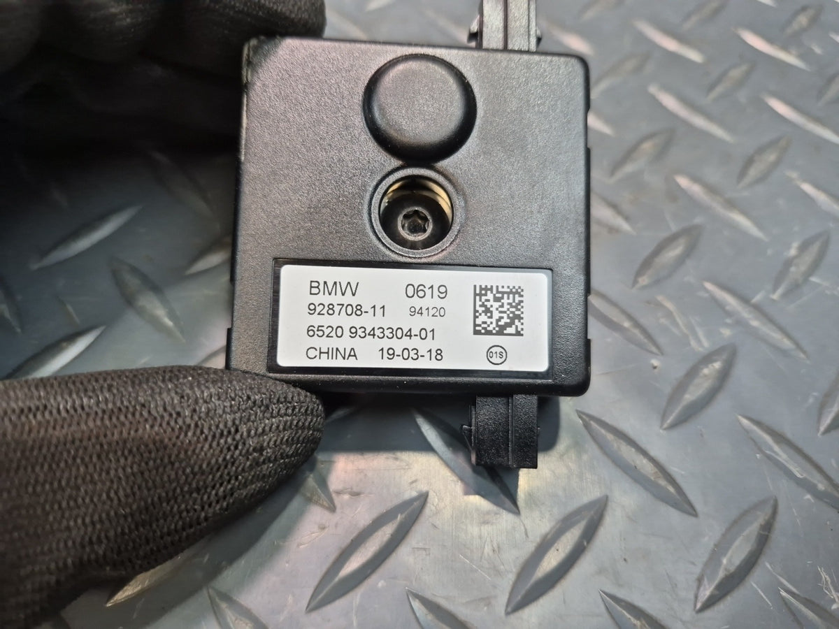 2014-2018 BMW F15 X5 Radio Antenna Noise Trap Circuit Filter Module 9343304