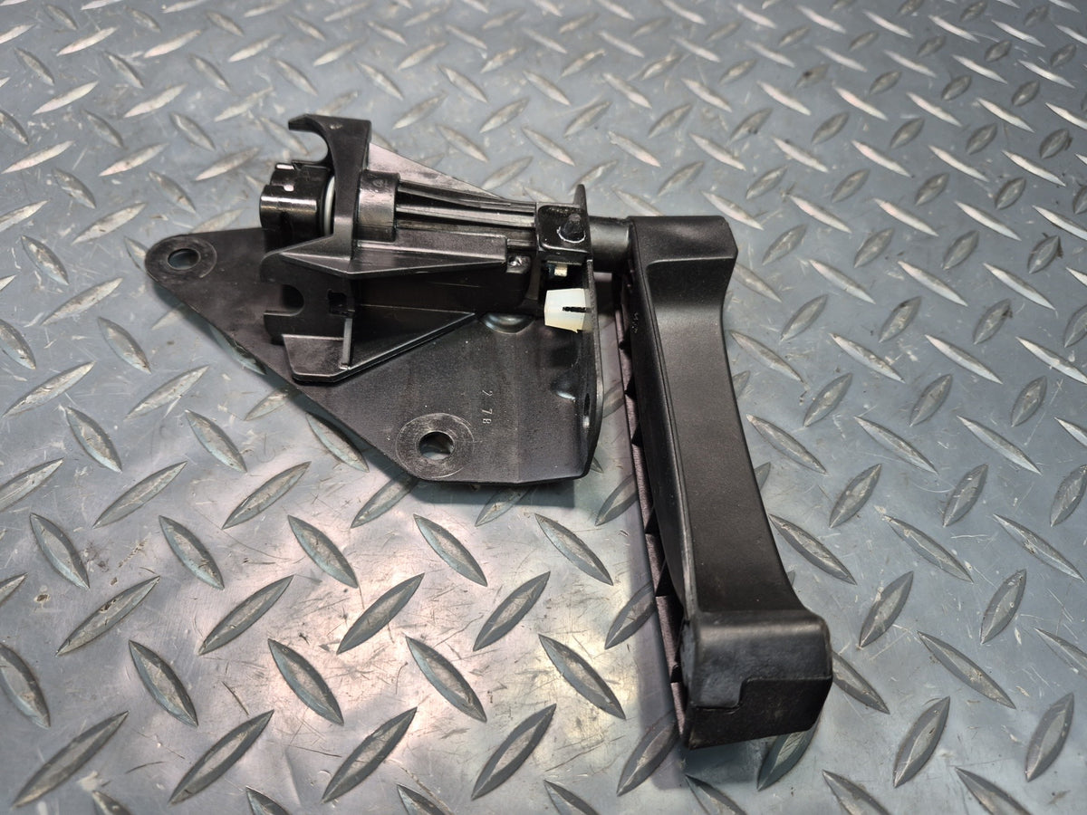 2014-2018 BMW F15 X5 Rear Trunk Tailgate Hatch Latch Lock Actuator