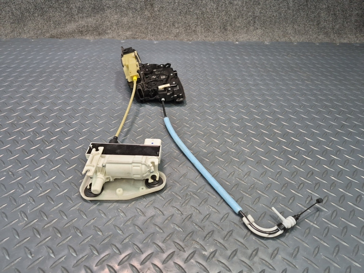 2014-2018 BMW F15 X5 Front Right Door Lock Latch Actuator w Soft Close 7281948