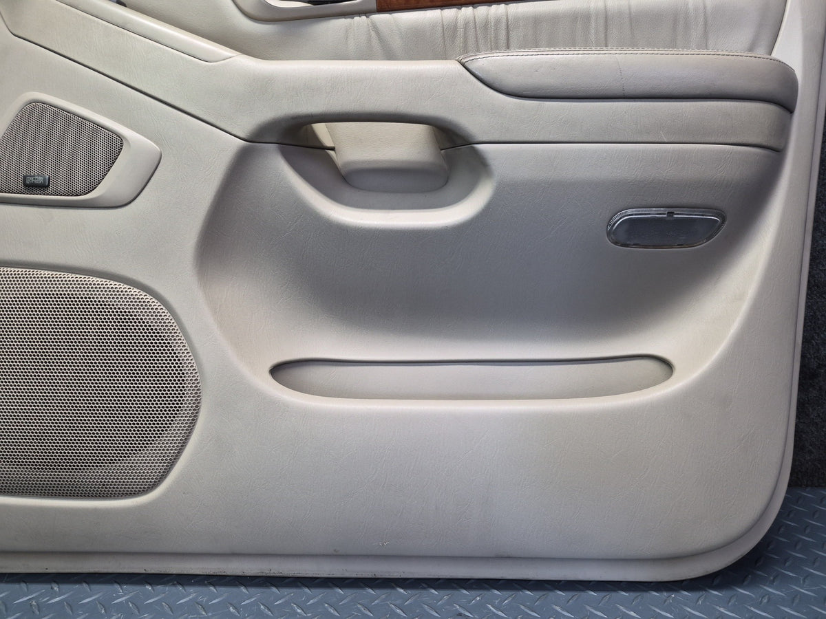 2003-2007 Lexus UZJ120L GX470 Front Right Side Door Interior Trim Cover Panel
