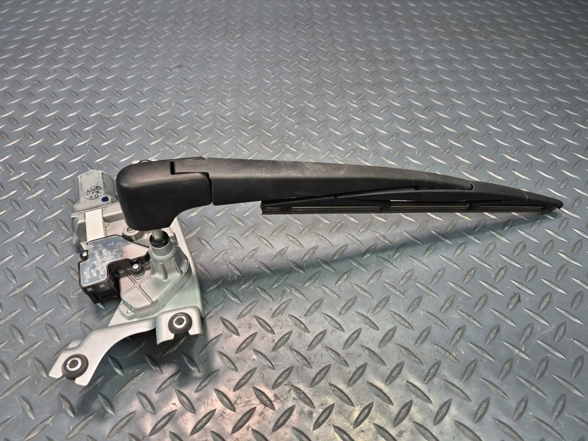 2014-2018 BMW F15 X5 Rear Trunk Lid Tailgate Liftgate Wiper Motor w Arm