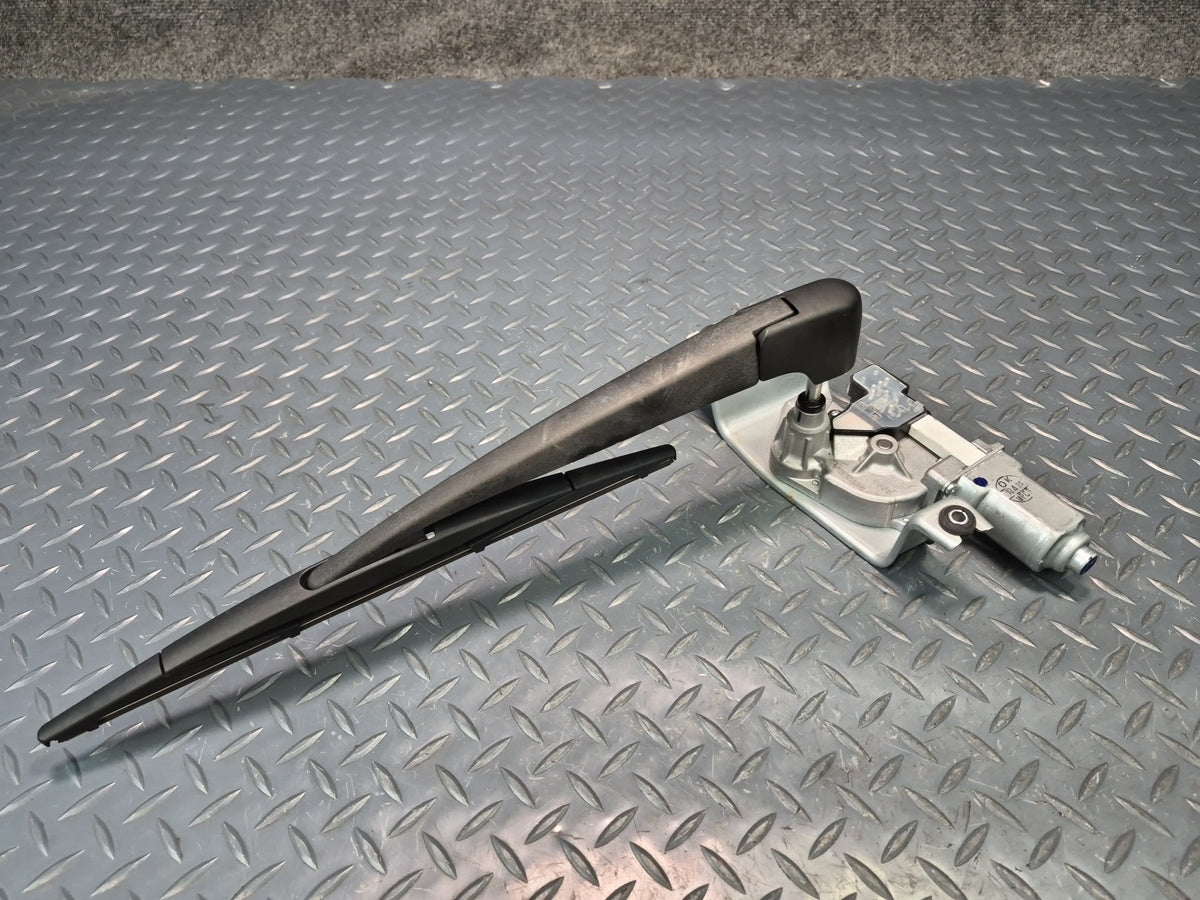 2014-2018 BMW F15 X5 Rear Trunk Lid Tailgate Liftgate Wiper Motor w Arm