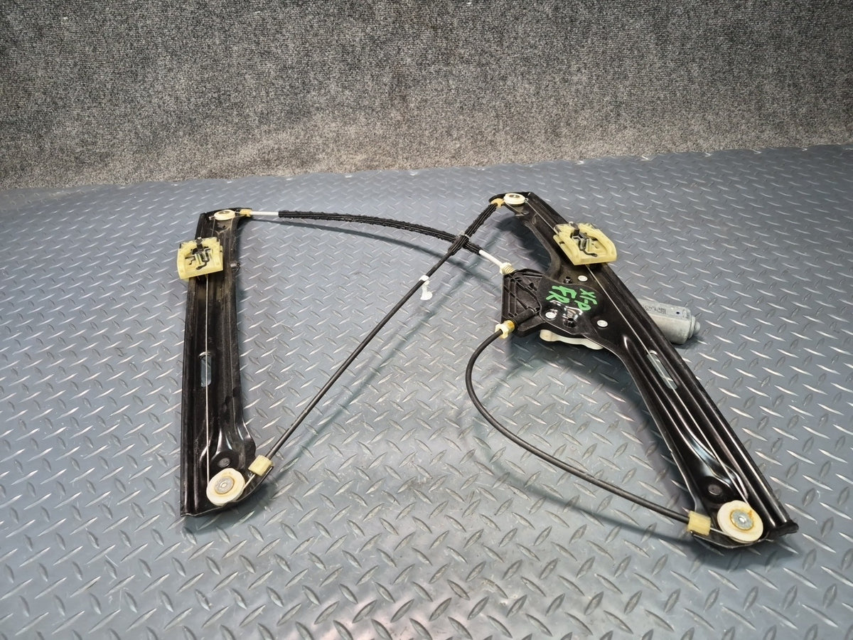 2014-2018 BMW F15 X5 Front Right Door Window Regulator w Motor
