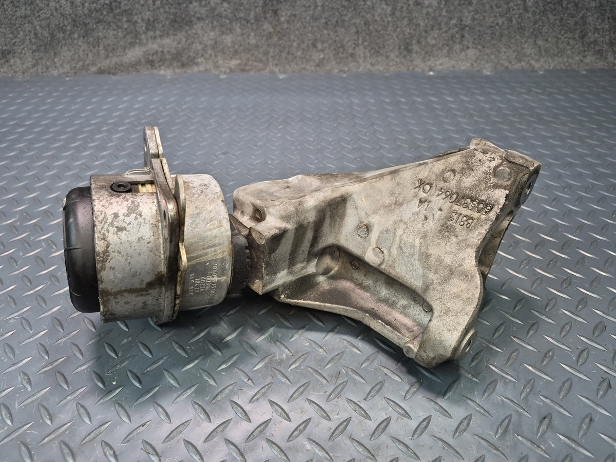 17-25 Alfa Romeo Giulia 2.0L Right Engine Motor Mount Bracket w Damper OEM