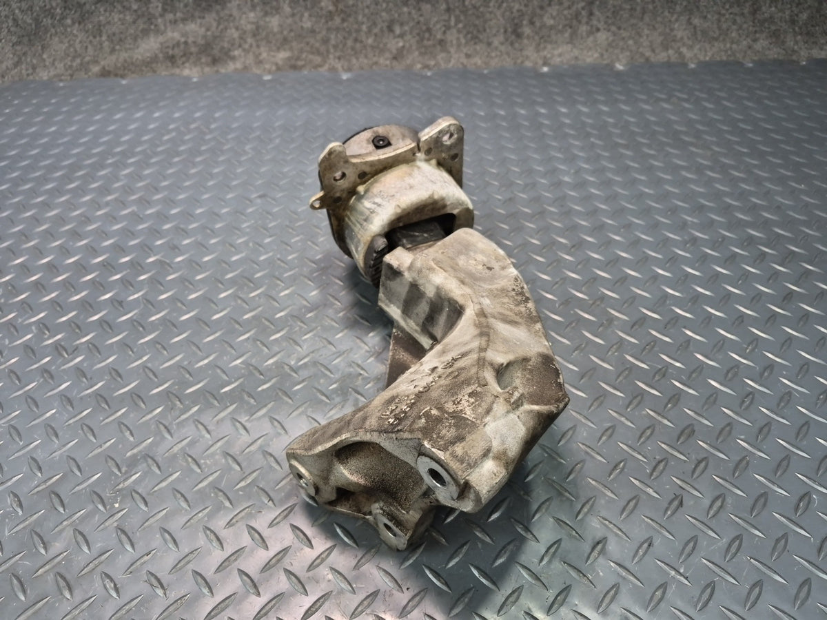 17-25 Alfa Romeo Giulia 2.0L Right Engine Motor Mount Bracket w Damper OEM