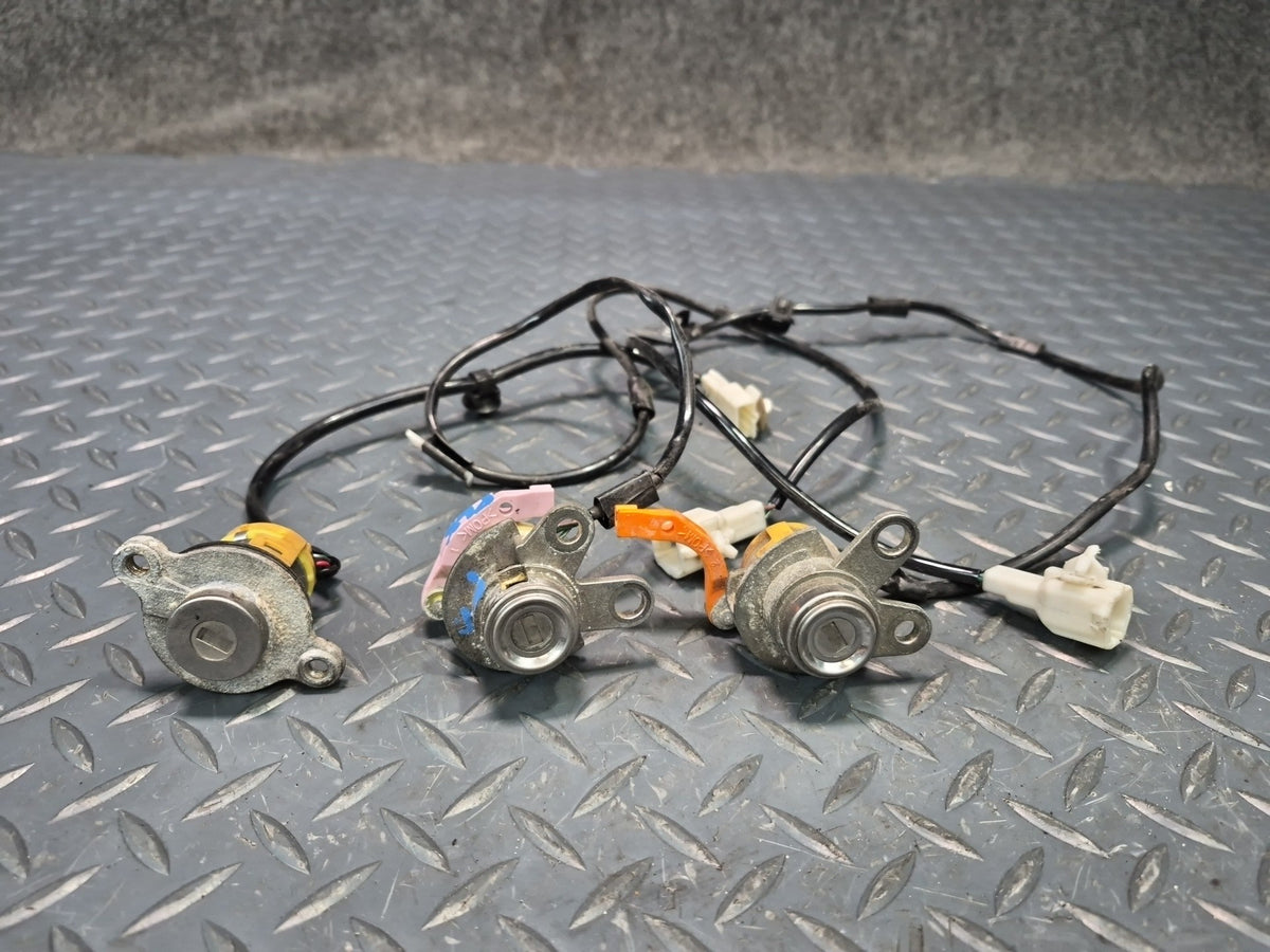 2007 Lexus UZJ100L LX470 2UZFE Engine ECU Transalate Ignition Switch Lock Set