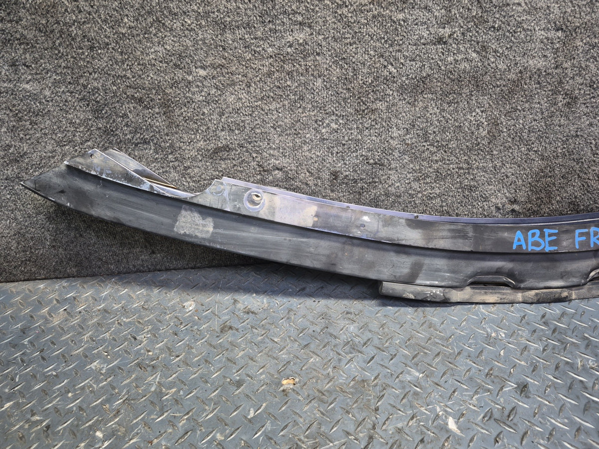 1994-1997 BMW E31 840Ci Front Bumper Impact Reinforcement Bar 1970601 Damaged