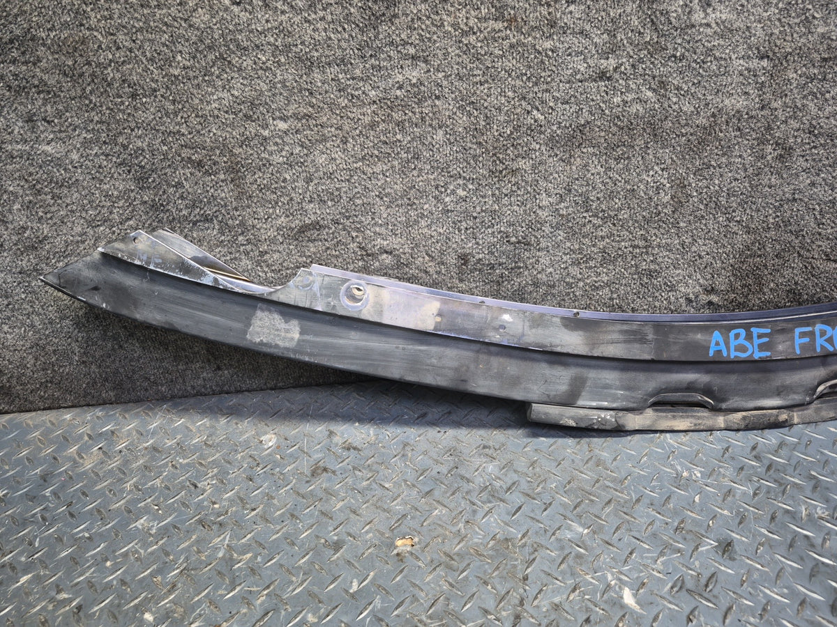 1994-1997 BMW E31 840Ci Front Bumper Impact Reinforcement Bar 1970601 Damaged