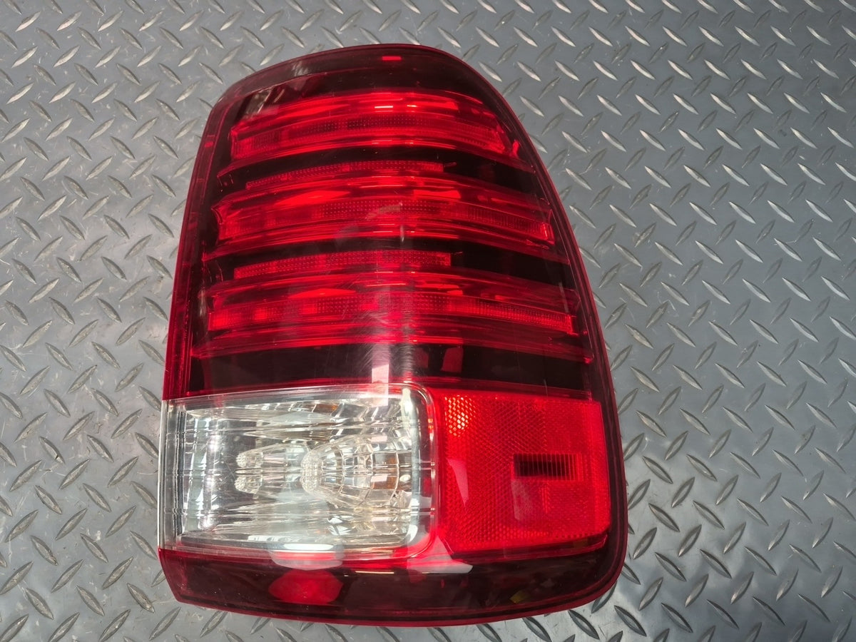 2005-2007 Lexus UZJ100L LX470 Rear Inner & Outer Tail Light Lamp Set of 4