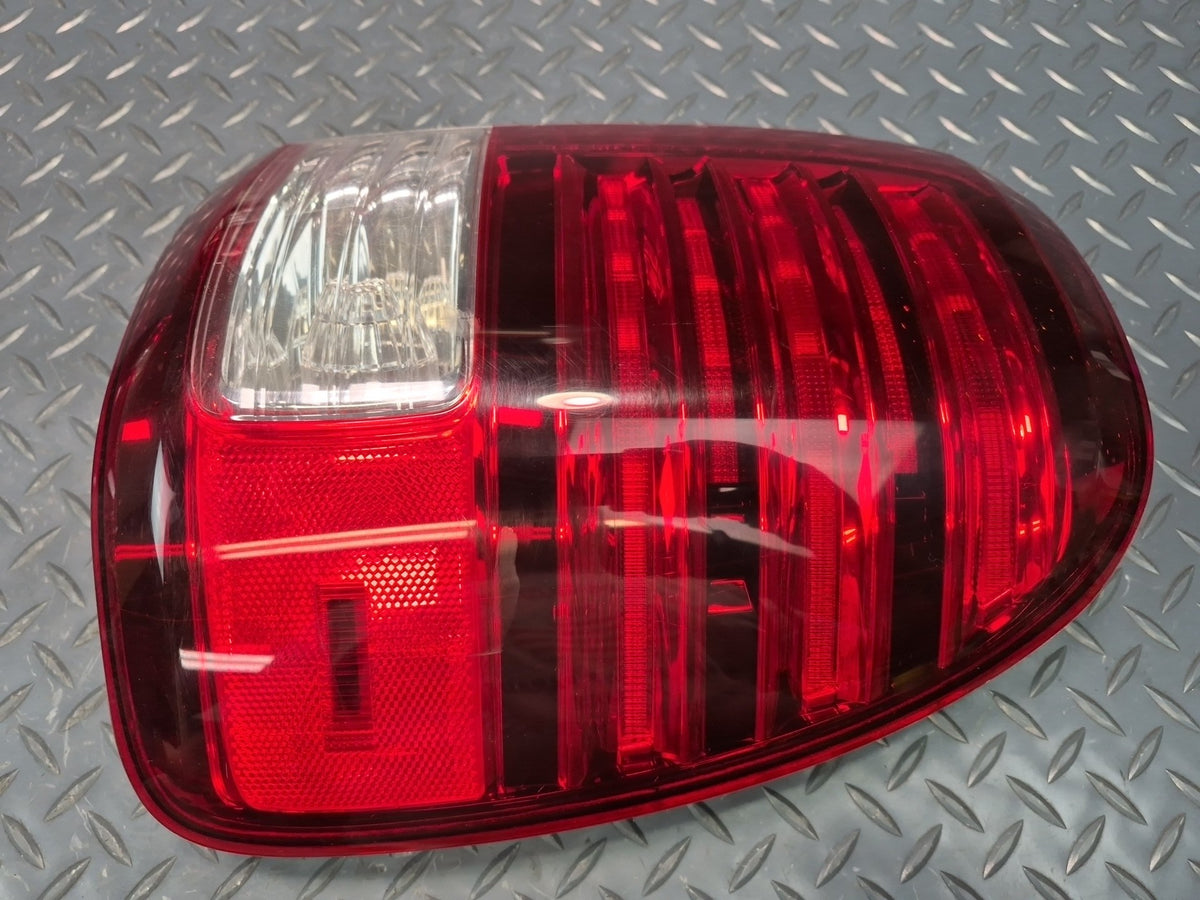 2005-2007 Lexus UZJ100L LX470 Rear Inner & Outer Tail Light Lamp Set of 4