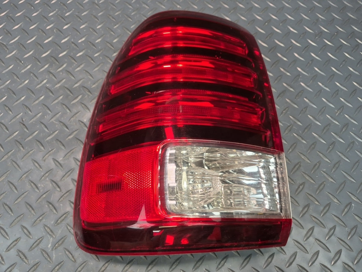 2005-2007 Lexus UZJ100L LX470 Rear Inner & Outer Tail Light Lamp Set of 4