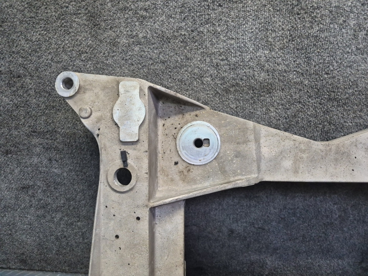 97-04 Chevrolet Corvette C5 Front Engine Subframe Crossmember Carrier 65K OEM