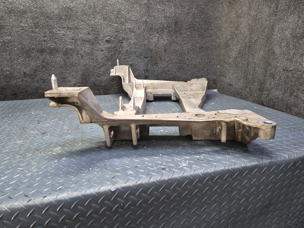 97-04 Chevrolet Corvette C5 Front Engine Subframe Crossmember Carrier 65K OEM