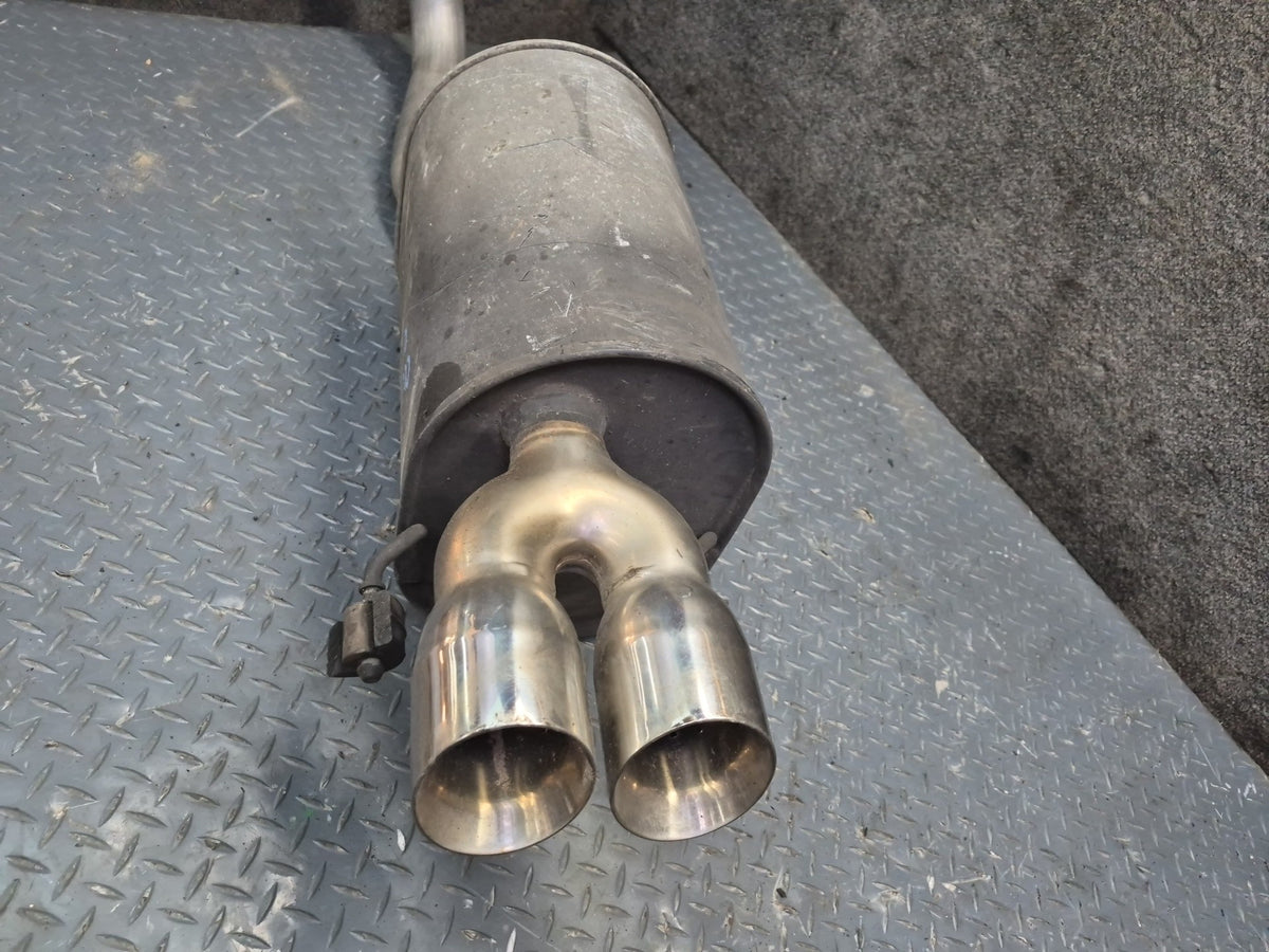 05-08 Chevrolet Corvette C6 LS2 Set of 2 Rear Left & Right Exhaust Muffler OEM