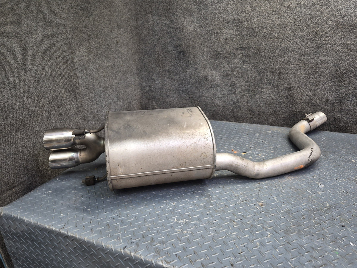 05-08 Chevrolet Corvette C6 LS2 Set of 2 Rear Left & Right Exhaust Muffler OEM