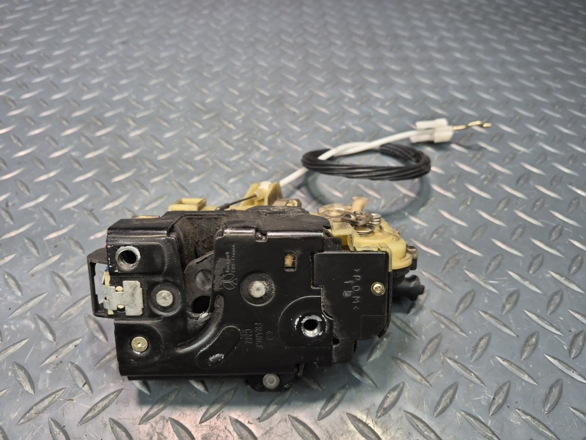 1997-2004 Porsche Boxster 986 Right Pass Side Door Lock Latch Actuator