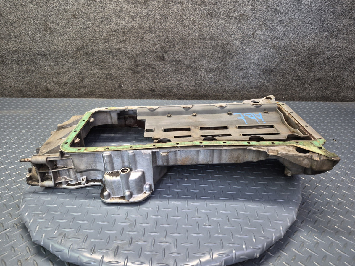 1996-1997 BMW E31 840Ci M62 Engine Motor Upper Oil Pan 1433561