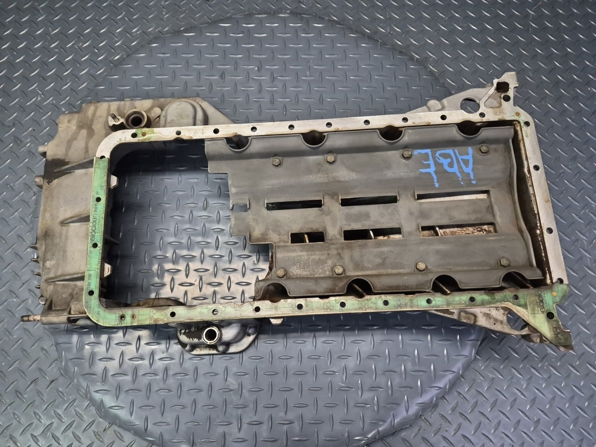 1996-1997 BMW E31 840Ci M62 Engine Motor Upper Oil Pan 1433561