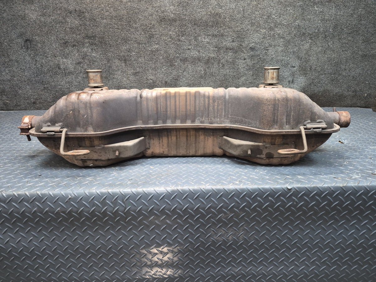 2000-2002 Porsche Boxster 986 2.7L MT Engine Rear Exhaust Muffler Assembly