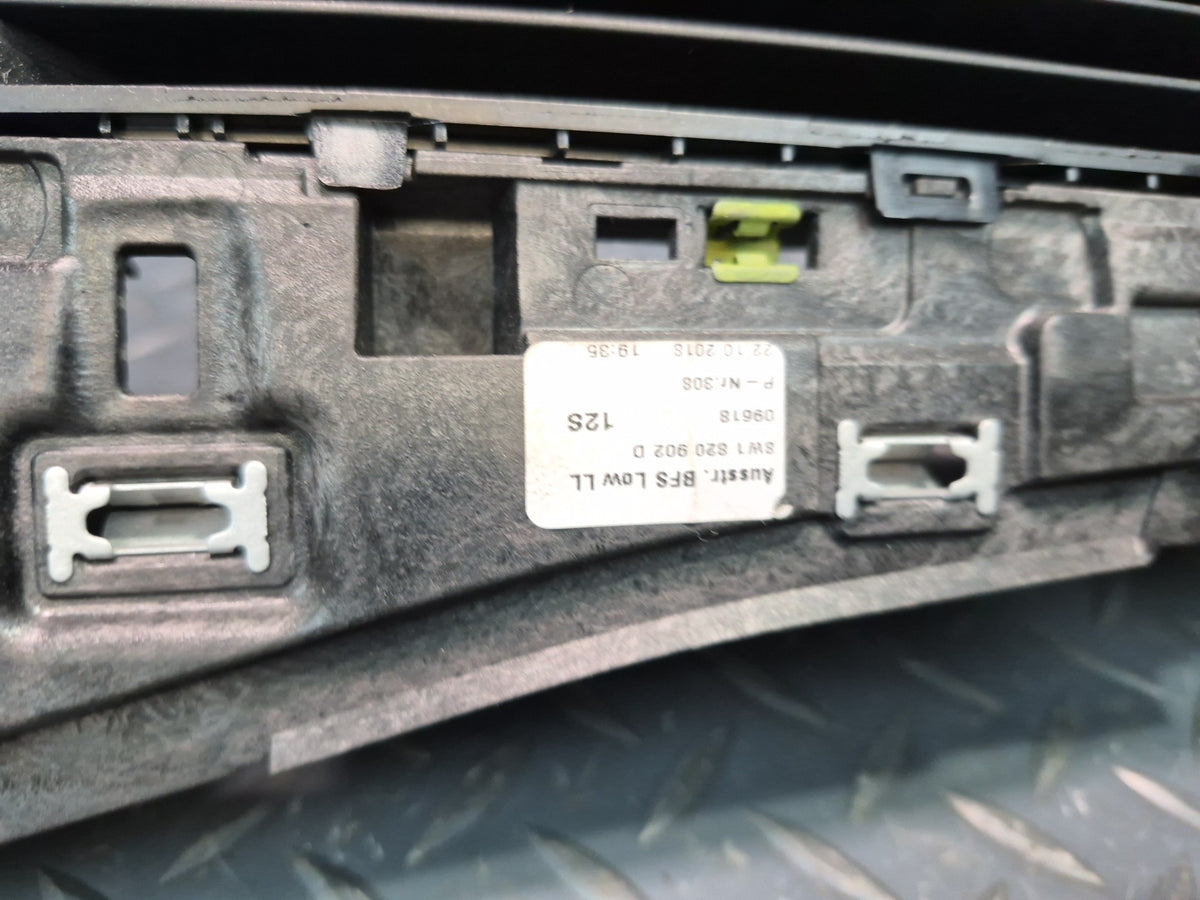 18-25 Audi A4 S4 A5 S5 Front Center Dash A/C Air Vent w Hazard Switch Black OEM