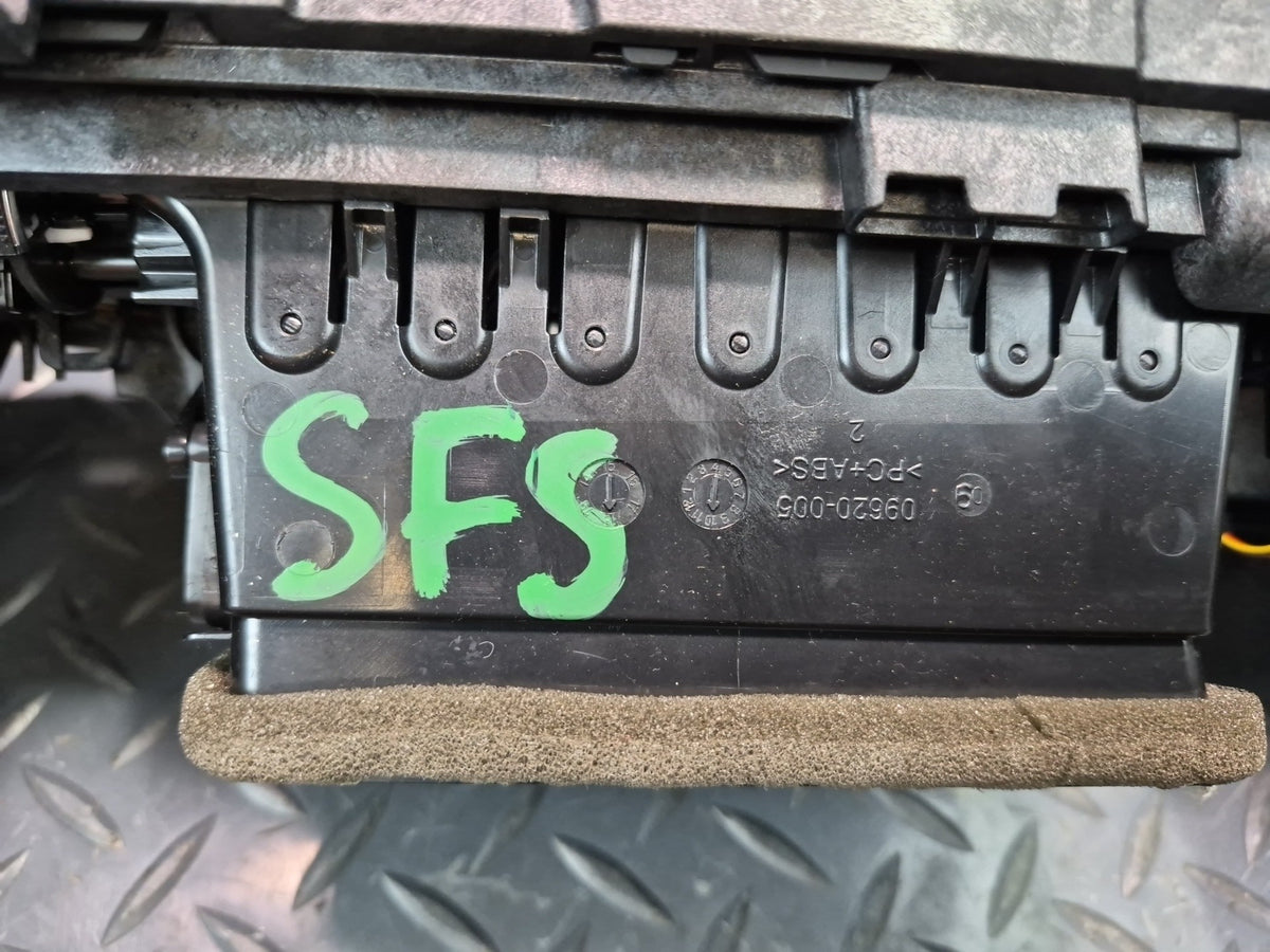 18-25 Audi A4 S4 A5 S5 Front Center Dash A/C Air Vent w Hazard Switch Black OEM