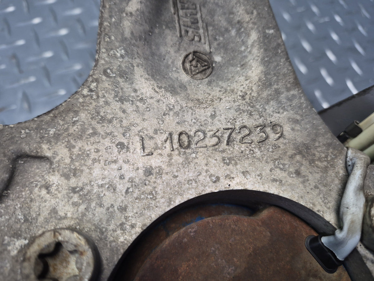 97-04 Chevrolet Corvette C5 Front Left Spindle Knuckle Wheel Hub Bearing OEM