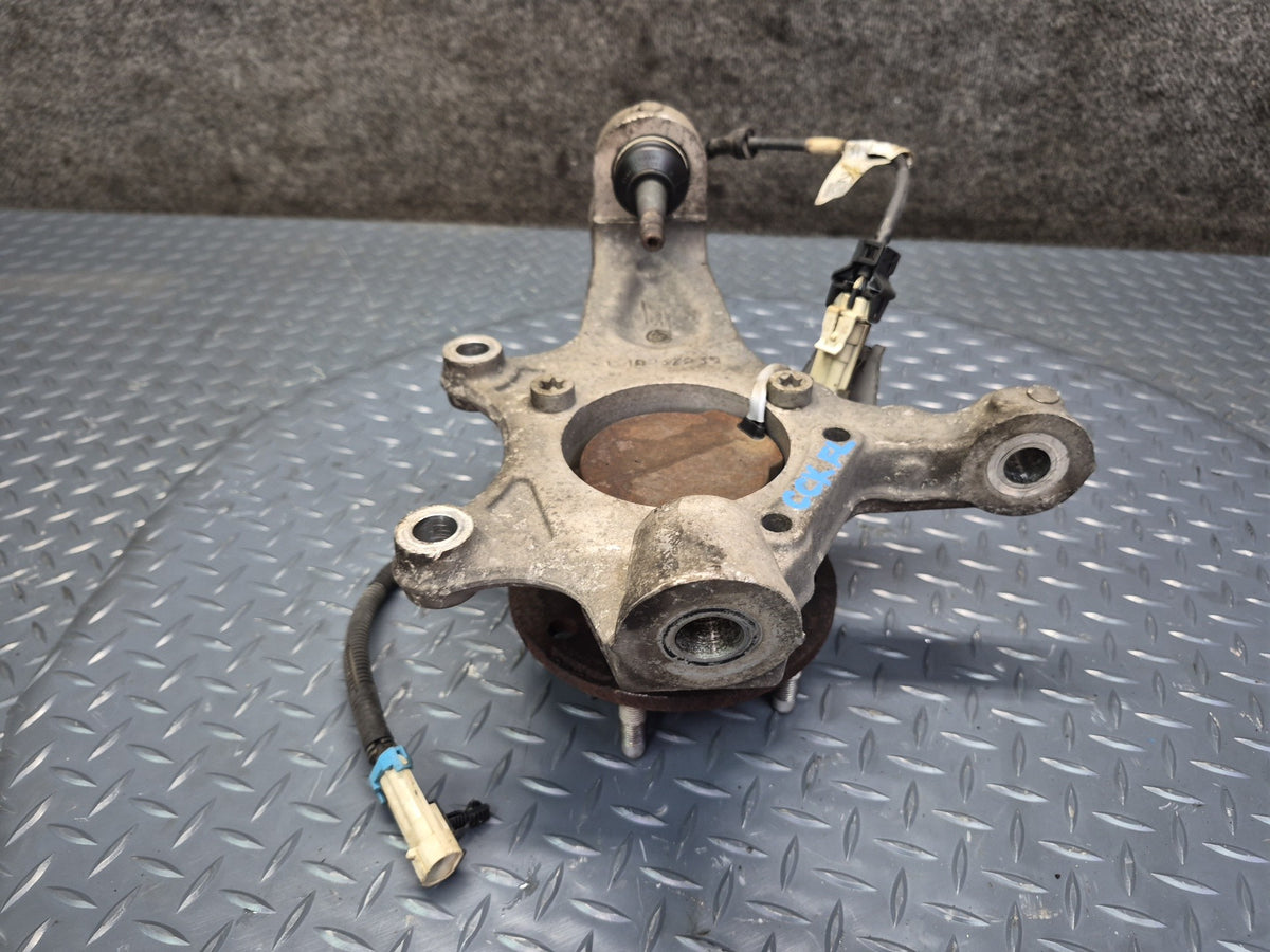 97-04 Chevrolet Corvette C5 Front Left Spindle Knuckle Wheel Hub Bearing OEM