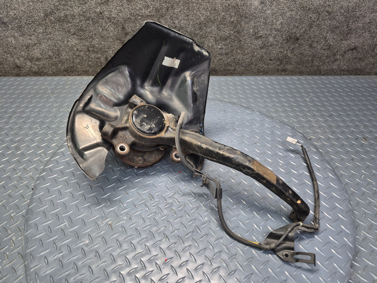 02-10 Lexus UZZ40L SC430 Front Right Spindle Knuckle Wheel Hub Bearing OEM