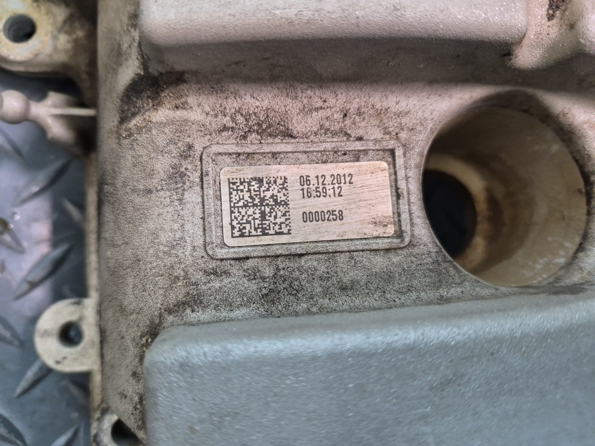 2011-2016 Porsche Panamera 970 3.6L Right Cylinder Head Valve Cover 94610513500