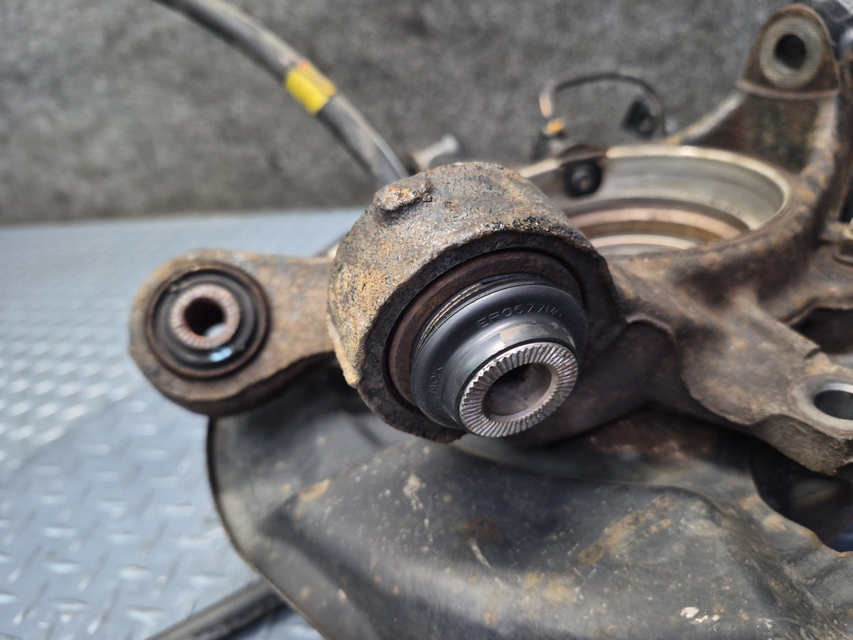 02-10 Lexus UZZ40L SC430 Rear Right Side Spindle Knuckle Wheel Hub Bearing OEM