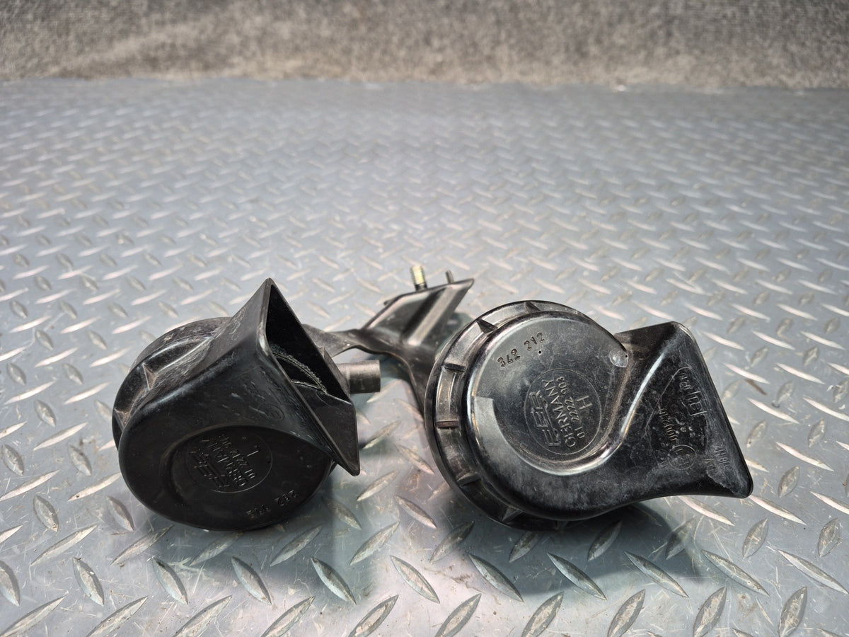 1997-2004 Porsche Boxster 986 High & Low Tone Note Pitch Horn Signal Set of 2